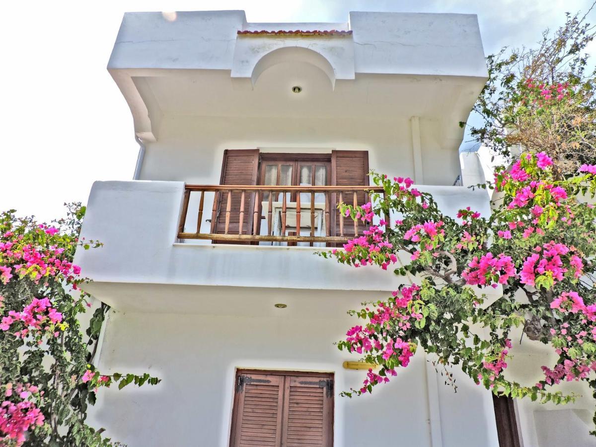 Maria Apartments Amoopí Kültér fotó